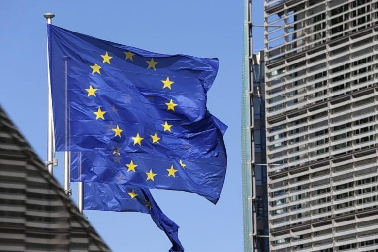 Έκθεση Κομισιόν για Κράτος Δικαίου: Η Ελλάδα μεταξύ 13 χωρών Ε.Ε. που σημειώνουν πρόοδο σε όλες τις συστάσεις