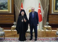 Χάλκη επιστρέφει στο τραπέζι:Συνάντηση Ερντογάν–Βαρθολομαίου,γεωπολιτικό παρασκήνιο πίσω από επαναλειτουργία