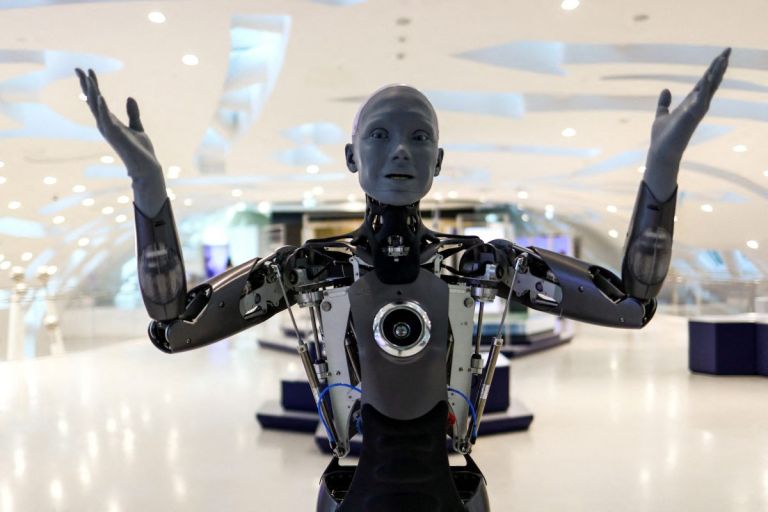  Μήπως η AI ήδη «αισθάνεται»; Το ερώτημα που τρομάζει τη Silicon Valley.
