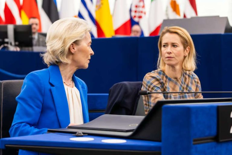 Politico: Οι «σιδηρές κυρίες» της ΕΕ σε τροχιά σύγκρουσης – Η κρίση της ευρωπαϊκής διπλωματίας βαθαίνει