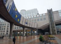 Πήγαμε στις Βρυξέλλες και μιλήσαμε με την ευρωβουλευτή Έλενα Κουντουρά