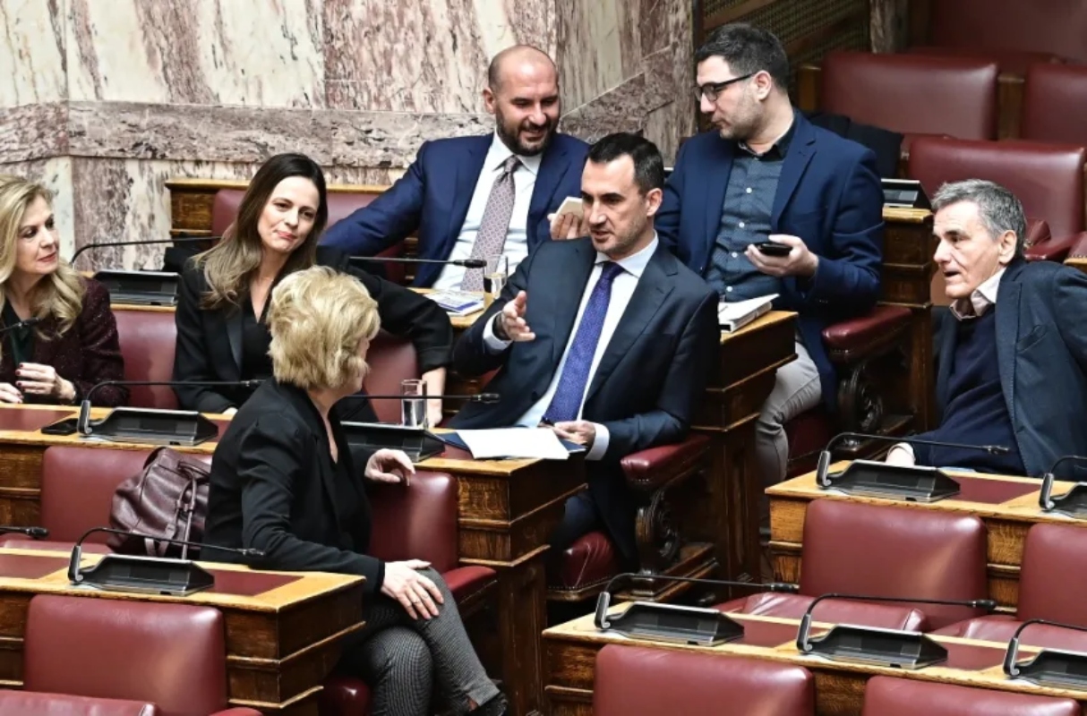Επίσημο τέλος στην Κ.Ο. της Νέας Αριστεράς – 40 ανεξάρτητοι βουλευτές
