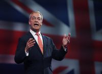 Φάρατζ: Το Reform UK γέμισε τα ταμεία του με δωρεές από επενδυτές crypto