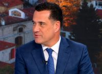 Άδωνις Γεωργιάδης: «Το καλύτερα στελεχωμένο καλοκαίρι των τελευταίων δεκαετιών στο ΕΣΥ» [vid]