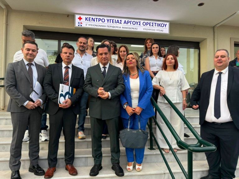 Άδωνις Γεωργιάδης στο Νοσοκομείο Καστοριάς: «Έλεγαν ότι δεν έχουμε γιατρούς – τους δείξαμε 54»