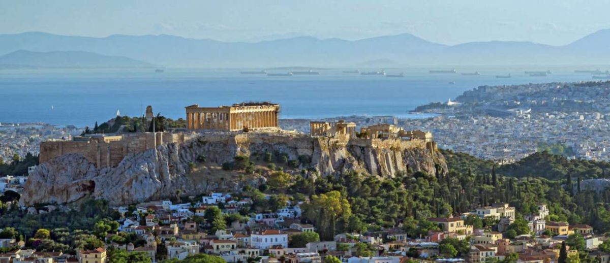 Ξένοι επενδυτές ψηφίζουν Ελλάδα: Συνεχίζεται η ζήτηση για βίλες, παραθαλάσσιες κατοικίες και premium ακίνητα