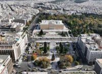 Στέγαση χωρίς πλαφόν: Η κυβέρνηση απορρίπτει το «πάγωμα» ενοικίων–Η ΠΟΜΙΔΑ ζητά περισσότερα σπίτια στην αγορά