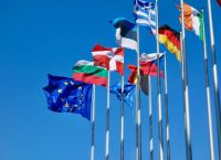Η ΕΕ εξετάζει “membership-lite” για υποψήφιες χώρες – Σχέδιο δύο ταχυτήτων αλλάζει το παιχνίδι της διεύρυνσης