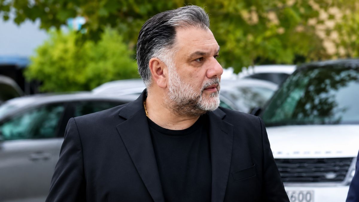 Γρηγόρης Αρναούτογλου: Στο νοσοκομείο – «Ο πιο δυνατός πόνος που έχω ζήσει» [vid]