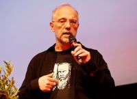 Αυγερινός: «Η Καρυστιανού χρηματοδοτεί το κόμμα» – Το πολιτικό εγχείρημα και οι αντιδράσεις
