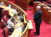 Ο Γιάννης Δραγασάκης ορκίστηκε βουλευτής – Αναμένεται η ανεξαρτητοποίησή του