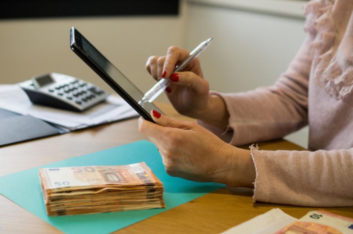 COMMISSION TARGETS TAX BREAKS: €22.9 Billion in Exemptions Faces EU Scrutiny