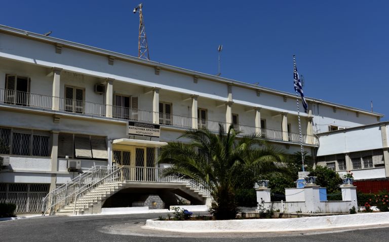 Φυλακές Κορυδαλλού: Απέδρασε 48χρονος – Συνελήφθησαν δύο σωφρονιστικοί υπάλληλοι