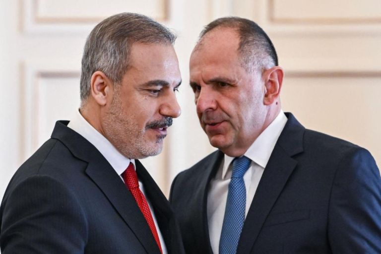 Σόφια: Σκληρό διπλωματικό μπρα-ντε-φερ Γεραπετρίτη–Φιντάν για “Γαλάζια Πατρίδα” και Κύπρο