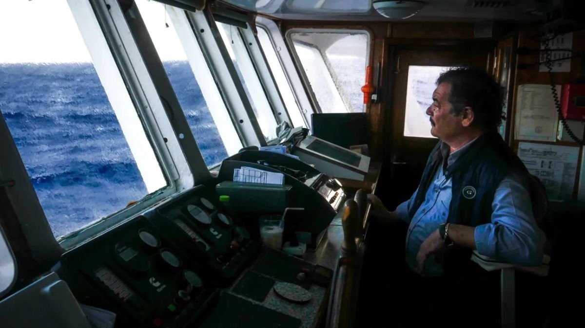“Έφυγε” ο Γιάννης Σκοπελίτης: Ο “θρυλικός” καπετάνιος των Μικρών Κυκλάδων [vid]