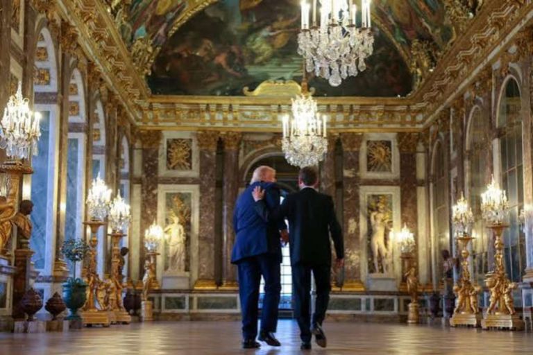 Πώς ο Μακρόν «ξεκλείδωσε» τον Τραμπ στο G7 — μέχρι την επόμενη κρίση