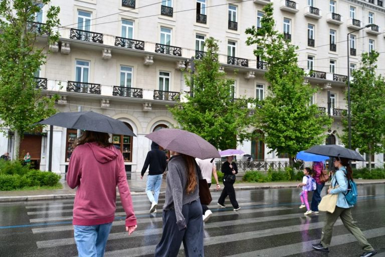 Αλλάζει ο καιρός: Πότε θα σημειωθούν βροχές στην Αττική – Η πρόγνωση για το Σαββατοκύριακο