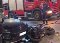 Θανατηφόρο τροχαίο με παράσυρση στην Καλλιθέα – Νεκρός οδηγός μοτοσυκλέτας, τραυματίστηκε γυναίκα