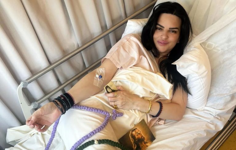 «Όσα χρήματα κι αν έχεις…» – Η εξομολόγηση της Δήμητρας Κατσαφάδου από το νοσοκομείο