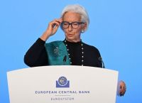 Ο εφιάλτης των κεντρικών τραπεζιτών: Το Ιράν φέρνει ΕΚΤ και BoE μπροστά σε δύο καταστροφικά λάθη
