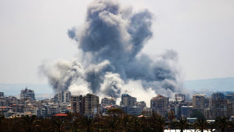 ΕΚΕΧΕΙΡΙΑ Ή ΠΑΓΙΔΑ; Η συμφωνία Ισραήλ–Λιβάνου φέρνει τη Χεζμπολάχ μπροστά σε ιστορικό δίλημμα