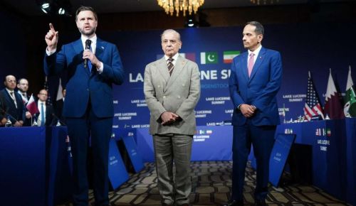 «Χουνέρι» του Ιράν στον Τραμπ: Διέρρευσαν αποχώρηση από τις συνομιλίες για να του… κόψουν τον αέρα