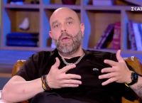 «Μετέφερα ανθρώπους που είχαν φύγει από τη ζωή στο ψυγείο»: Η άγνωστη επαγγελματική διαδρομή του Κουινέλη