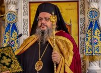 Μητροπολίτης Λαρίσης για αυξήσεις Ιεραρχών: «Έχω τρύπιες τσέπες» – «Δεν με πληρώνει ο Έλληνας φορολογούμενος»