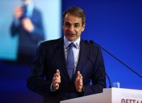 Σε θέσεις μάχης η ΝΔ: Ανασχηματισμός, μεταρρυθμίσεις και το βλέμμα στις κάλπες