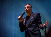Πάνος Μουζουράκης: Η εξομολόγηση που κανείς δεν περίμενε – «Παθαίνω κρίσεις πανικού μέσα στην ημέρα»