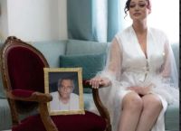 Η τρυφερή ανάρτηση της Μπάγιας Αντωνοπούλου για τον Πατέρα της:Την ημέρα του γάμου κράτησα θέση για εκείνον