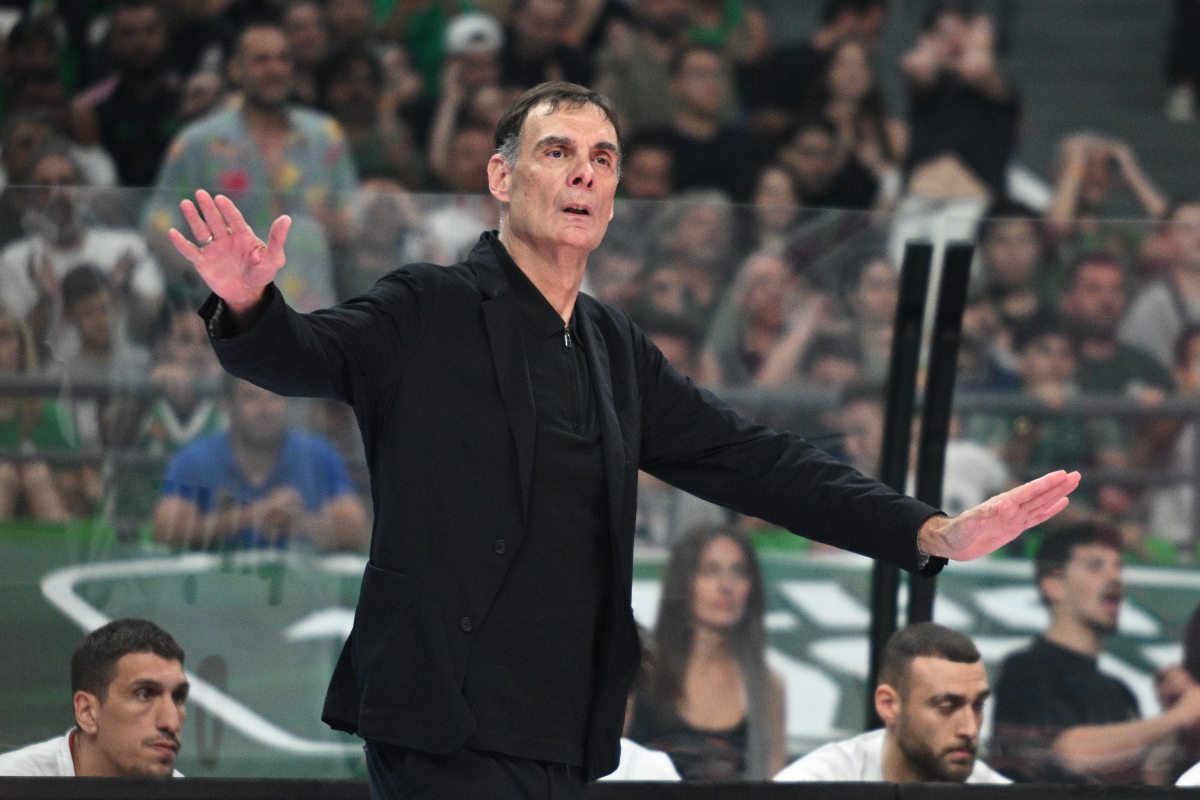 Ολυμπιακός – Παναθηναϊκός: Με αυτή τη 12άδα οι Ερυθρόλευκοι στον τελικό τίτλου – Ποιοι ξένοι έμειναν εκτός