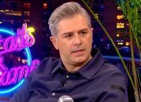 Μπουρδούμης: «Στη δραματική σχολή δούλευα μπάρμαν – είχα σερβίρει Ρέππα, Παπαθανασίου και Μαρινέλλα»