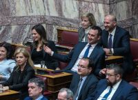 Διαλύθηκε η ΚΟ της Νέας Αριστεράς: Ανεξαρτητοποιήθηκαν 7 βουλευτές, αποχωρήσαν 143 στελέχη