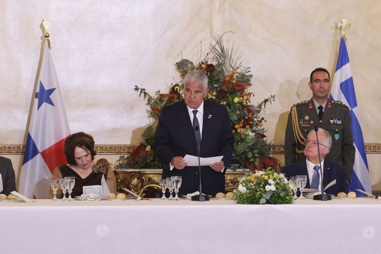 Ναυτιλία, τουρισμός και επενδύσεις στο επίκεντρο της συνάντησης Τασούλα με τον πρόεδρο του Παναμά