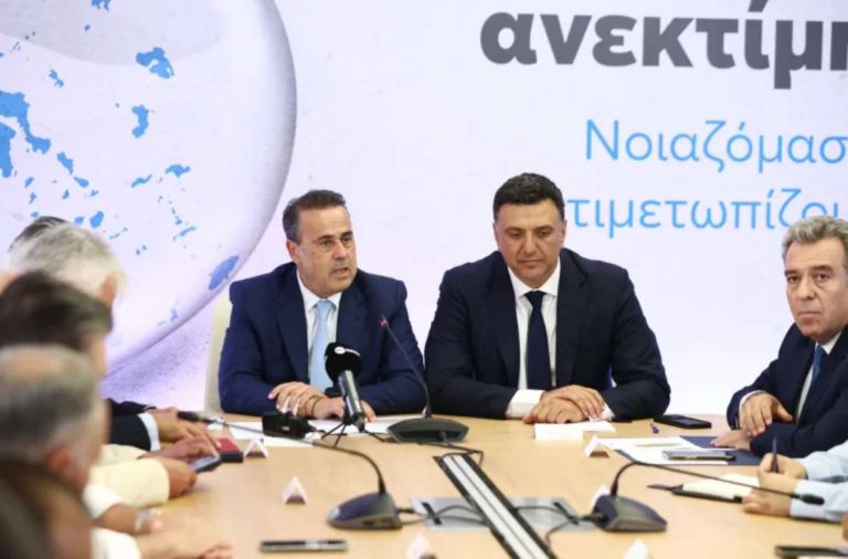 «15 εκατ. ευρώ στα νησιά για το νερό»: Η κυβέρνηση ανοίγει μέτωπο κατά της λειψυδρίας