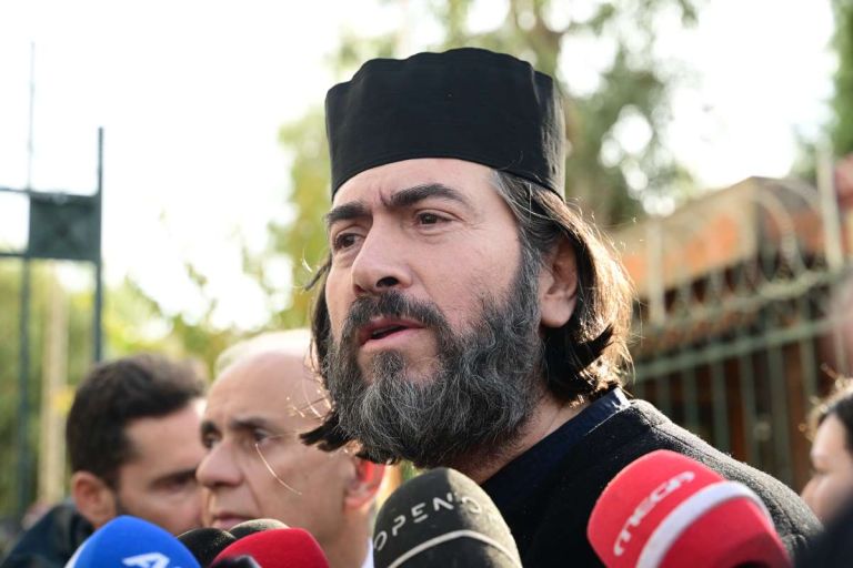 Κιβωτός: Παραπέμπονται σε δίκη για οικονομική διαχείριση ο π.Αντώνιος,η πρεσβυτέρα και ένας συνεργάτης
