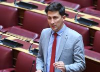 Π. Χρηστίδης: «340.000 ευρώ πήγαν στα βαφτίσια του “e-καταναλωτής” σε “PosoKanei”»