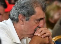 Ο ΠΟΛΑΚΗΣ ΑΝΤΕΠΙΤΙΘΕΤΑΙ: «Δεν χαρίζουμε τον ΣΥΡΙΖΑ» – Εμφύλιος μετά το “ναι” στον Τσίπρα