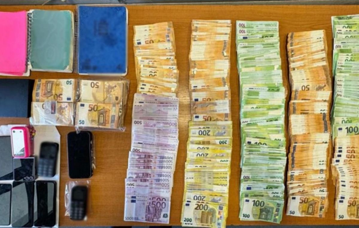 Πολεοδομίες: Οι εξυπηρετήσεις στη Μύκονο και η αλλοίωση φωτογραφιών-Κατασχέθηκαν πάνω από 300.000 ευρώ