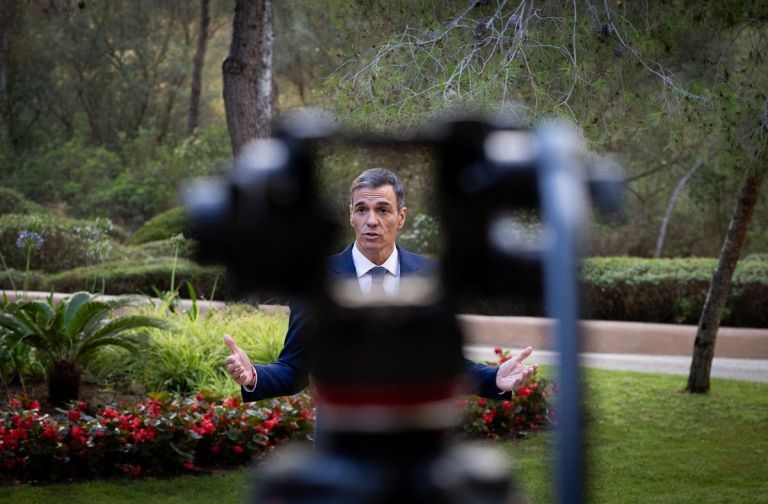 Πώς ο Τραμπ έκανε τον Πέδρο Σάντσεθ «rockstar» της Ευρώπης