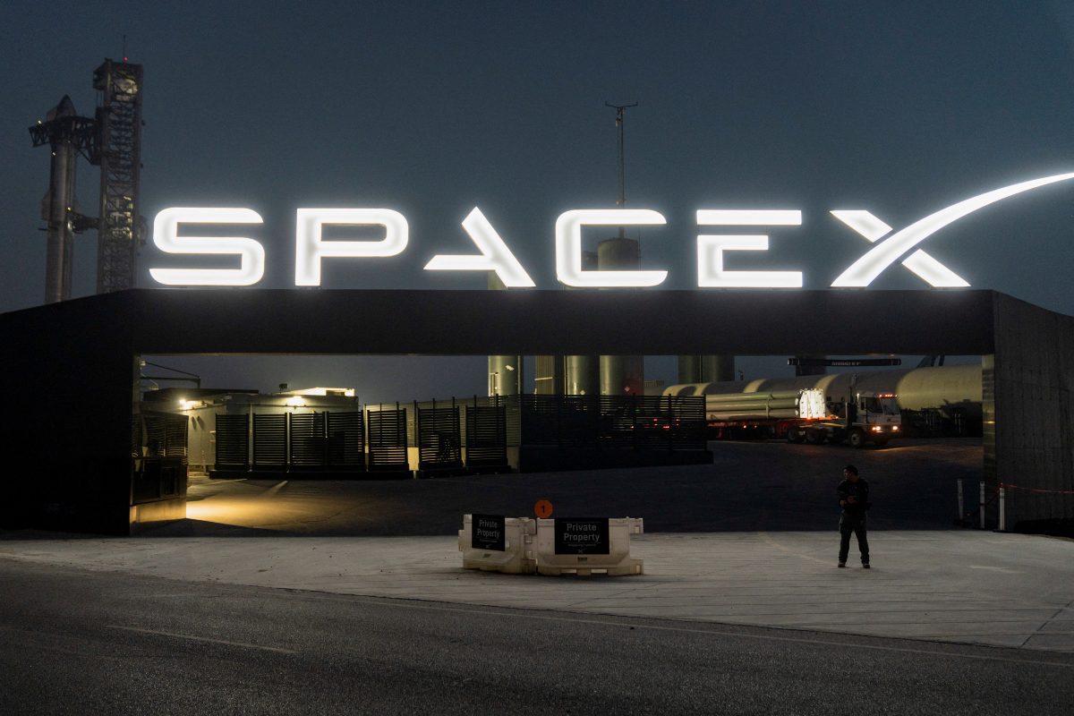 SpaceX: Από το ζενίθ στο ναδίρ η μετοχή – Οι επενδυτές επανεξετάζουν την αποτίμηση της εταιρείας