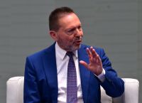 Στουρνάρας: «Φτάσαμε μια ανάσα από την καταστροφή το 2015 – Το κάστρο μου είναι η ΤτΕ»