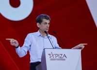 Καρανίκας: Ακατάλληλη για το προεδρείο της Βουλής η Ακρίτα