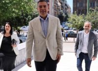 «Ρήγμα» στο ΠΑΣΟΚ για συνεργασίες: Ο Δούκας, ο Τσίπρας και το παρασκήνιο της “προοδευτικής διακυβέρνησης”