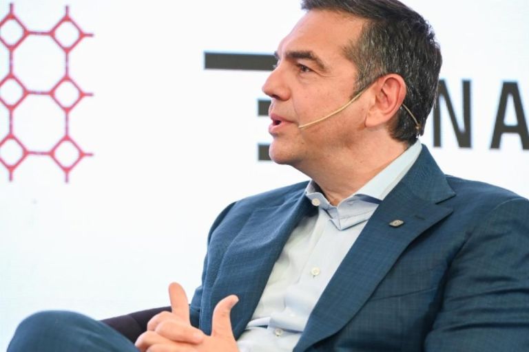 Τσίπρας: Συνάντηση με Ευρωπαίους πρέσβεις με φόντο τις διεθνείς εξελίξεις και τον νέο πολιτικό φορέα