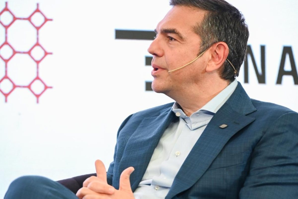 Τσίπρας: Συνάντηση με Ευρωπαίους πρέσβεις με φόντο τις διεθνείς εξελίξεις και τον νέο πολιτικό φορέα