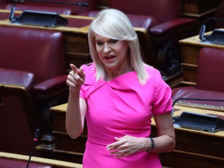 Τζάκρη: «Δεν έχω προσωπική συμφωνία με το ΠΑΣΟΚ – Ανήκω στη δημοκρατική παράταξη»