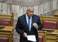 Συνταγματική αναθεώρηση: «Ύβρη για τη Δημοκρατία» λέει η Κωνσταντοπούλου – ειρωνική απάντηση Βορίδη