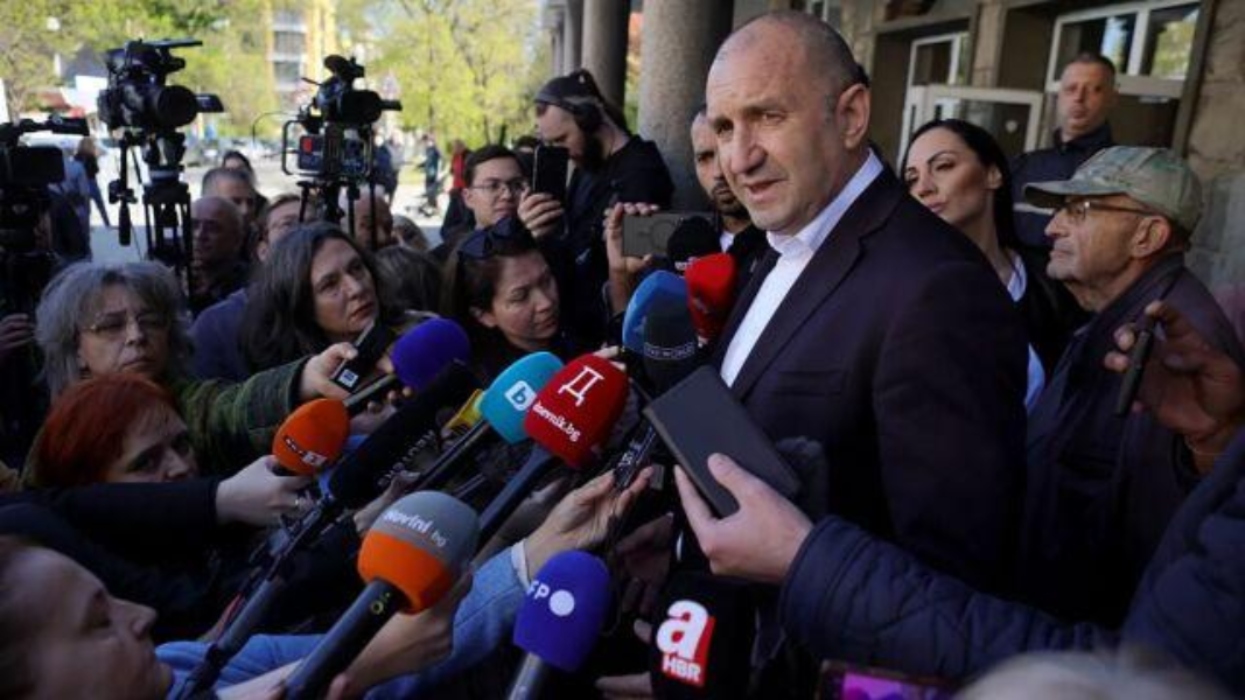 Έλλειμμα πάνω από το όριο, δημοσιονομικός συναγερμός στις Βρυξέλλες,βαρύ κατηγορώ Ράντεφ: «Η φούσκα έσκασε»